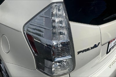 2014 Toyota Prius v Five