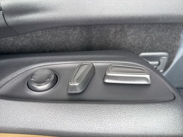 2025 Toyota RAV4 Hybrid XLE Premium