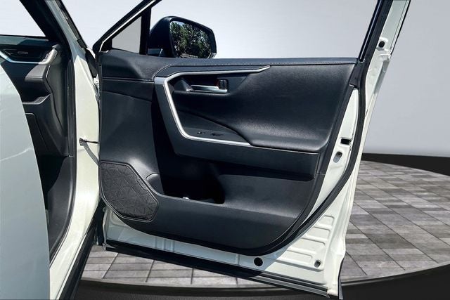 2019 Toyota RAV4 Hybrid XSE