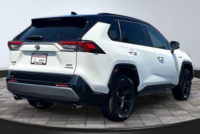 2019 Toyota RAV4 Hybrid XSE