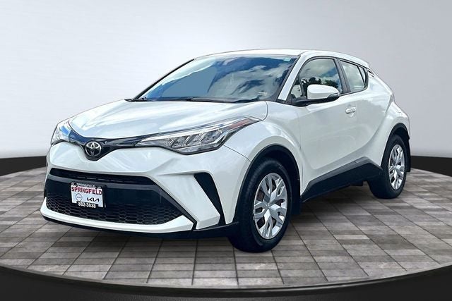 2020 Toyota C-HR LE's photo