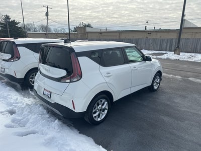 2024 Kia Soul LX