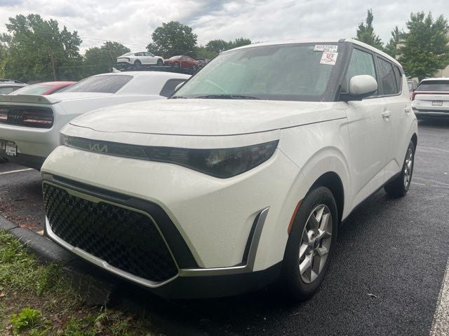 2025 Kia Soul 2.0L LX IVT's photo