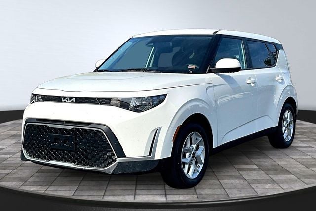 2024 Kia Soul 2.0L LX IVT's photo