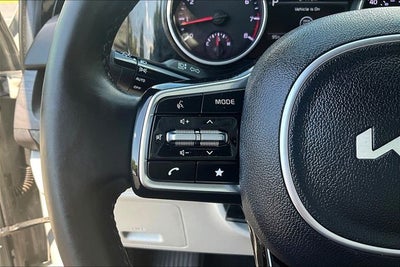 2022 Kia Carnival EX