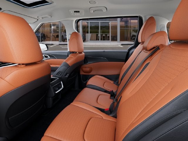 2027 Kia Carnival Hybrid Base