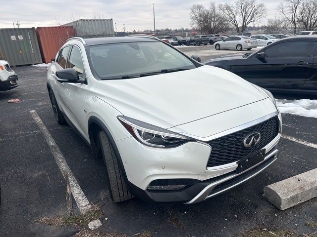 2018 INFINITI QX30 ESSENTIAL