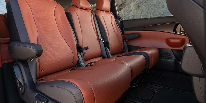 The 2026 Kia Carnival in Springfield, MO